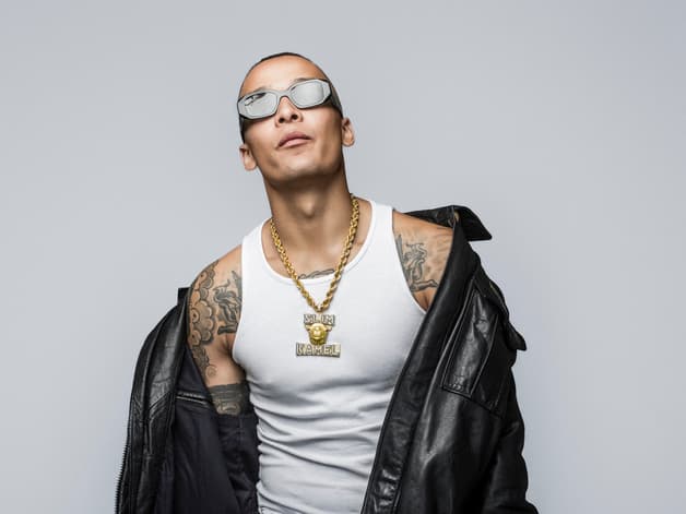 Kamelen Live i Førde