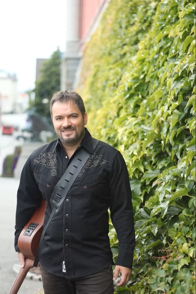 16. mai på Mandelhuset med Tony M.