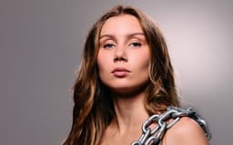 ELLA MARIE - med samisk kor og band