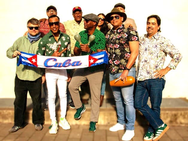 SALSA KVELD! Felix Navarro og Comgoyá