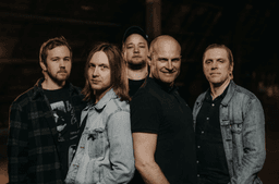Nö Bull, rå rock n’ roll