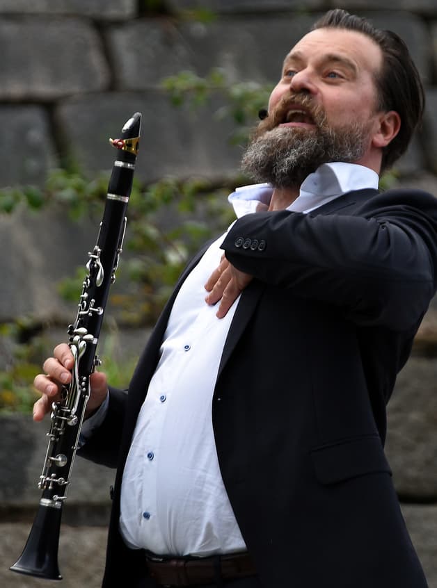 Konsert på låven med Trond Gudevold